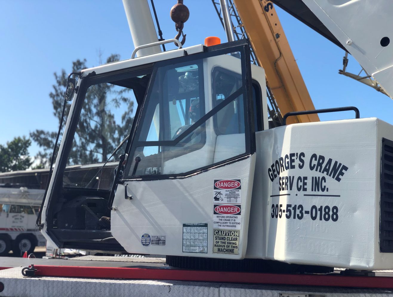 Renting Crane Service miami florida